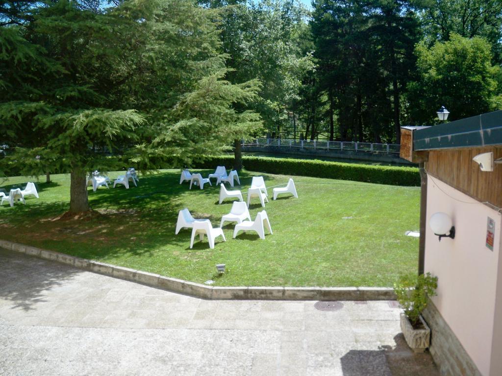 Hotel La Pardina Sabiñánigo Exterior foto